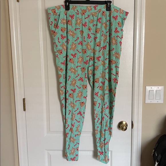 Disney Parks Mint Gingerbread  CandyCane Holiday Christmas Mickey Pajama  Set - Picture 8 of 10